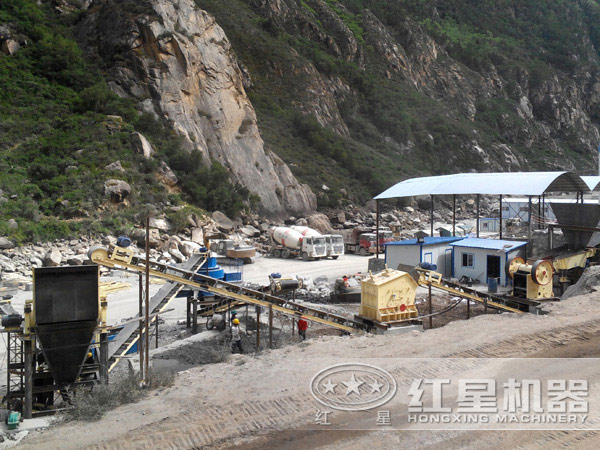 陶粒砂制砂機用戶生產現(xiàn)場